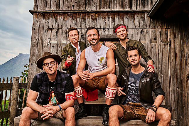 Die Alpen-Boyband Mountain Crew ist Topact beim Schlossseefest am Samstag, 2. August. Leserinnen und Leser können sie vor dem Konzert ...