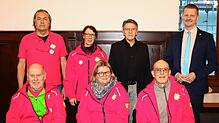 Gemeinsam mit Vertretern des Überlinger Vorbilds der Bürgerinitiave der &bdquo;Stadtverschönerer&ldquo; stellte sich die neu gegründete ...