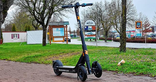 Häufig sind die Roller an der Stadtgrenze vor Hüfingen zu sehen. Hier endet ihr Nutzungsgebiet – noch.