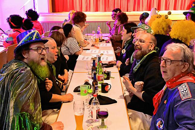 Bild 15: Schmodoball 2025 in St. Georgen: So spektakulär war das Event im Goldenen Auerhahn – Bilder hier!
