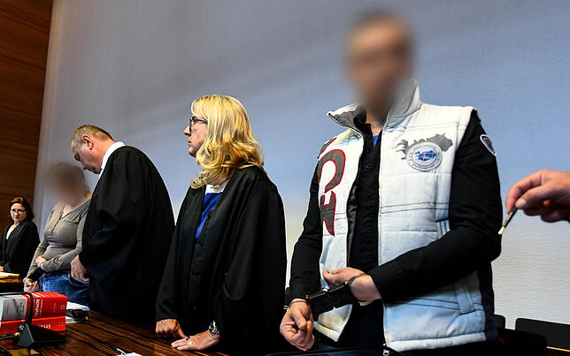 Der vorbestrafte Sexualstraftäter Christian L. zu Beginn der Verhandlung.