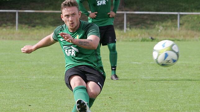 Drittes Saisontor: Benjamin Kipka nutzte vor der Pause mit einem Freistoß seine Chance und brachte den SV Herten beim SV Weil II in Führung.