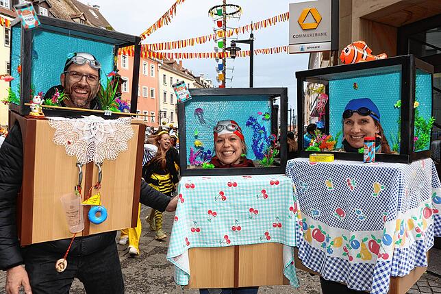 Bild 29: Ho Narro! Die Straßenfasnacht in der Konstanzer Altstadt ist in vollem Gang