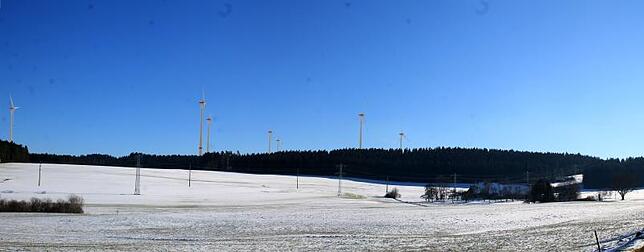 So würde der Windpark Bräunlingen aussehen: Die Visualisierung zeigt den Blick von der Ortschaft Waldhausen aus.