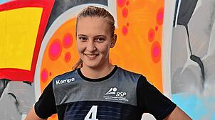 Sophia Pampel im Trikot des Bundesstützpunktes Stuttgart. Mit diesem Team spielt sie in der 2. Bundesliga.