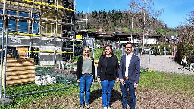 Sie sprechen in Gurtweil über den Erlass zur Ganztagsschule (von links): Stephanie Meyer, Beauftragte der Stadt Waldshut-Tiengen, ...