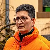 Landwirtin Anita Jäckle schaut kritisch: Sie will, dass die Stadt die Katzen nach ihrer Kastration wieder in ihr gewohntes Umfeld ...