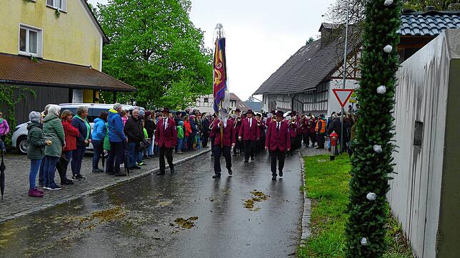 Bild 8: Bilder vom Georgiritt in Limpach im Deggenhausertal am Muttertag