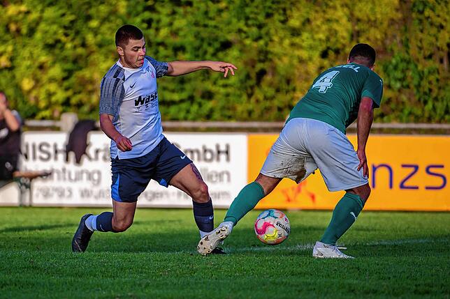 Bild 8: VfB Waldshut gewinnt mit 4:0 gegen den FC Zell &ndash; und wir haben Bilder!