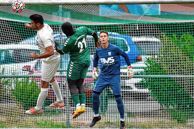 Bild 3: Spvgg. Untermünstertal siegt gegen FC Erzingen mit 2:1 &ndash; und wir haben Bilder!