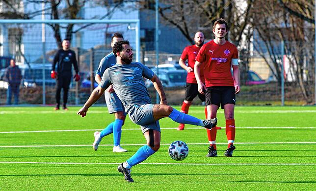 Bild 10: SV Jestetten gewinnt das Derby gegen den FC Hochrhein mit 2:1 &ndash; und wir haben Bilder!
