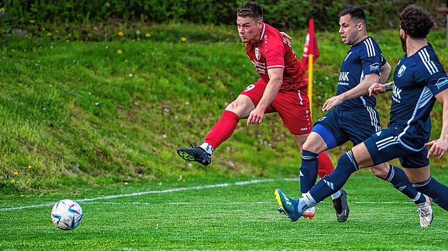 Aus vollem Lauf: Nicht zu bremsen war der Schlüchttäler Nico Reichardt, obwohl er beim 2:1-Sieg im Top-Spiel gegen den SV BW Murg ohne ...