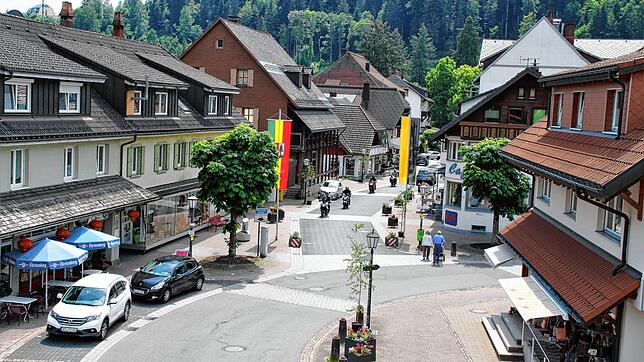 In der Todtmooser Hauptstraße sind zahlreiche Geschäfte und gastronomische Betriebe angesiedelt. Doch nur wenige Unternehmen beteiligten ...