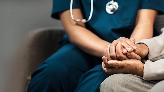 Die Pflegeversicherung ist ein „Notfallpatient“, glaubt Andreas Storm, Vorstandschef der Krankenkasse DAK-Gesundheit.