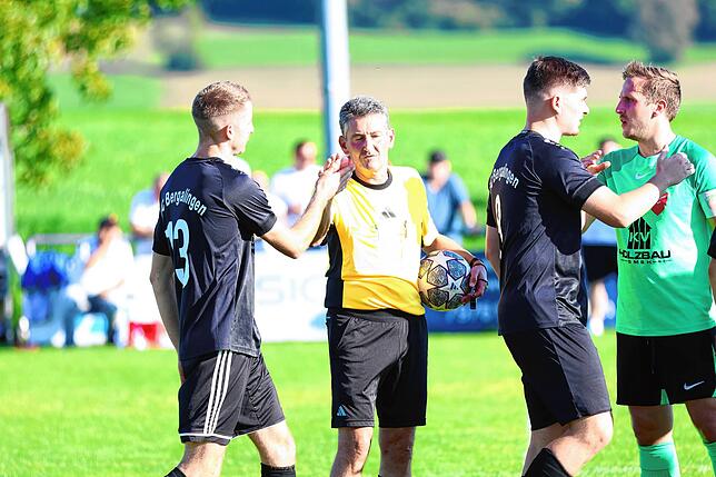Bild 2: FC Bergalingen gewinnt mit 2:0 beim SV Unteralpfen – und wir haben Fotos!