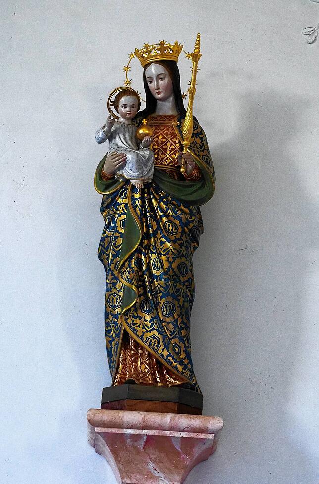 Die Muttergottes mit dem Jesuskind wurde von Matthias Faller mit meisterhafter Sorgfalt gearbeitet.