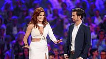 Moderator Florian Silbereisen konnte sich nach einer romantischen Geste von Schlagersängerin Andrea Berg einen frechen Kommentar nicht ...
