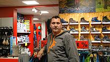Triste Nachricht in diesem tristen November: Geschäftsführer Stephan Förg gibt die Aufgabe des Ladengeschäfts Höll-Sport in der ...