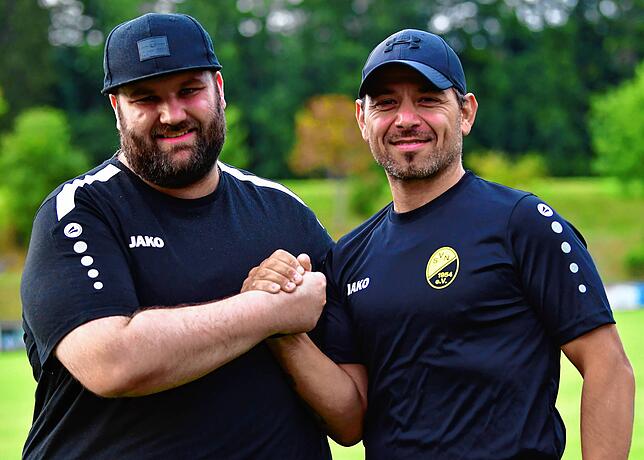 Glückwunsch: „Wenn wir schon nicht gewinnen, freue ich mich umso mehr, dass es mein Freund Felix Müller geschafft hat“, gratulierte ...