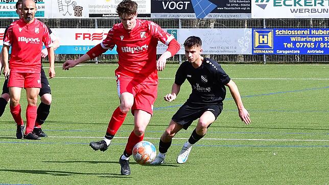 Basis zum Sieg: Lukas Huber (vorn auf dem Archivfoto) legte den Grundstein zum 3:1-Sieg der SG Weilheim/Gurtweil beim abstiegsbedrohten ...
