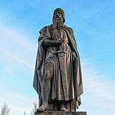 Die Statue von Berthold I., Herzog von Zähringen, ist neben Leopold eine der beiden weltlichen Figuren am Seerhein.