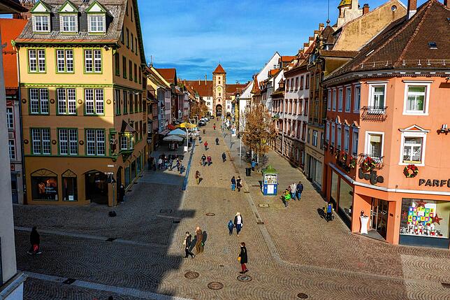 Die Kreuzung in der Villinger Stadtmitte wird auch als Zähringer-Kreuz bezeichnet, in Anlehnung auf das Adelsgeschlecht der Zähringer. ...