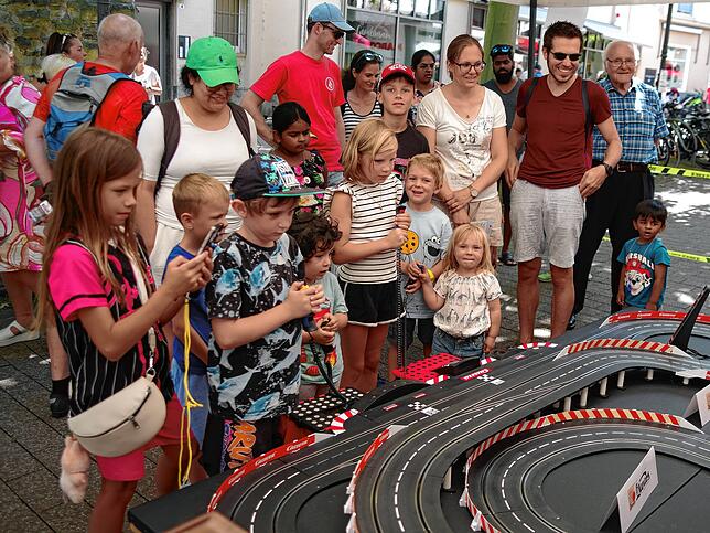 Bild 14: Bilder vom Aktionstag Herz für Kinder