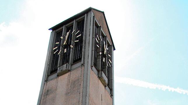 Der Glockenturm der Pfarrkirche St. Andreas in Blumberg muss dringend erneuert werden. Sonst besteht die Gefahr, das das Geläut nicht ...