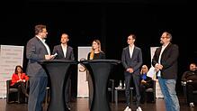 Bei den Kandidaten-Triellen der SÜDKURIER-Wahlarena teilen sich die Kontrahenten in Dreiergruppen auf, von links Moderator Markus Baier, ...