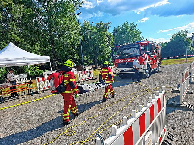 Bild 35: Tolle Stimmung und buntes Programm: Kreisfeuerwehrtag in Gottmadingen bietet Können und Spektakel