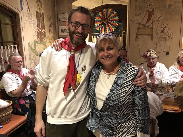 Bild 3: Mit den wenigsten Augen zum Würfelglück: Lukas Müller ist der Narro 2020 der Waldshuter Fasnacht