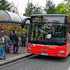 Am Waldshuter Busbahnhof starten auch Nachtverbindungen. Zum Schutz von Fahrern und Fahrgästen werden die Wagen auf den Hauptstrecken ...