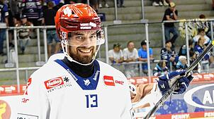 Der dänische Eishockey-Profi Felix Scheel geht in der kommenden Saison für die Schwenninger Wild Wings in der DEL auf Torejagd.