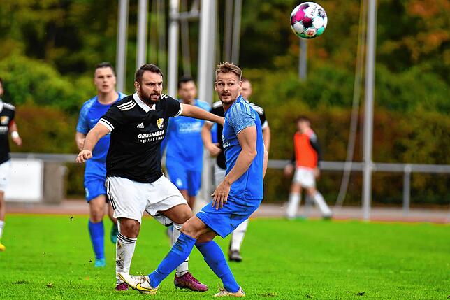 Bild 20: SV 08 Laufenburg fehlen beim 2:2 im Derby beim SV Weil vier Minuten zum Sieg &ndash; wir haben Bilder!