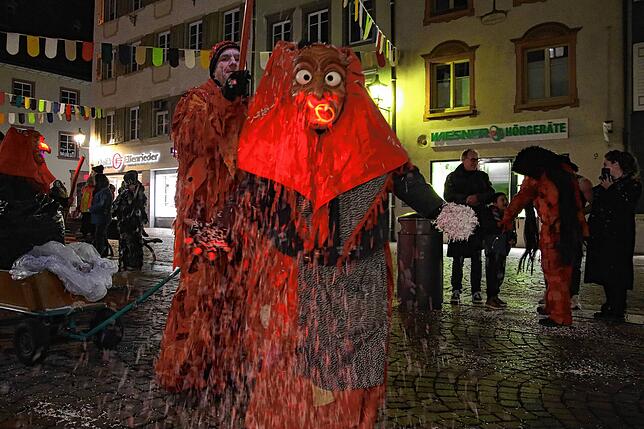 Bild 28: So schaurig-schön war der Nachtumzug in Waldshut