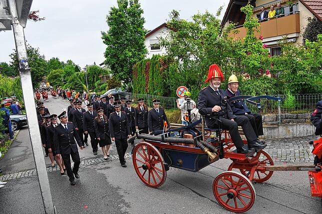 Bild 4: Der Musikverein Riedheim veranstaltet den Pfingstmusikfest Jubiläumszug – das sind die besten Bilder