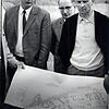 Plan-Beratung mit Stadträten etwa um 1970 (von links): Fritz Riester, Erwin Barth und Adolf Eck. Bild: sk-Archiv