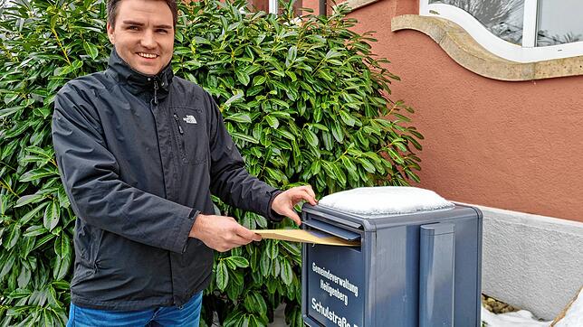 Am Sonntagnachmittag hat Denis Lehmann seine Bewerbung für die Bürgermeisterwahl eingeworfen.