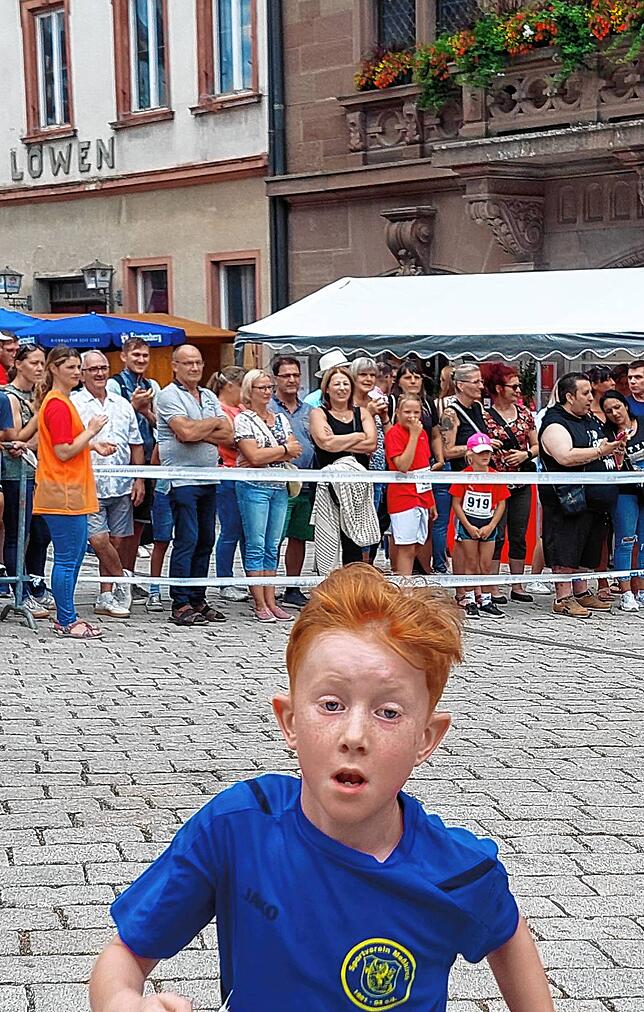 Bild 19: Impressionen vom Stadtfest in Meßkirch am Samstag, 12. Juli 2025, mit Stadtlauf des TV