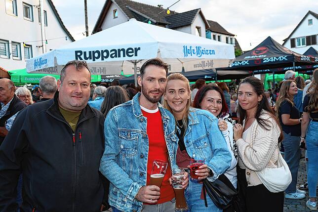 Bild 32: Das Dingelsdorfer Herbstfest 2025 geht weiter – hier sind die Fotos vom Samstagabend