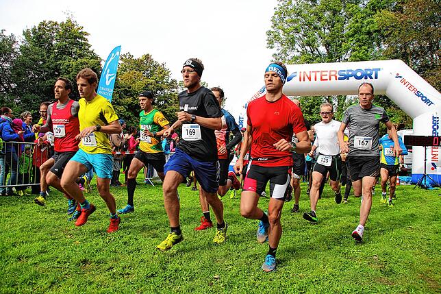 Knapp 150 Läufer haben sich beim Hauptlauf des Gehrenberglaufs 2019 auf die rund 8,3 Kilometer lange Strecke gemacht. Auch im ...