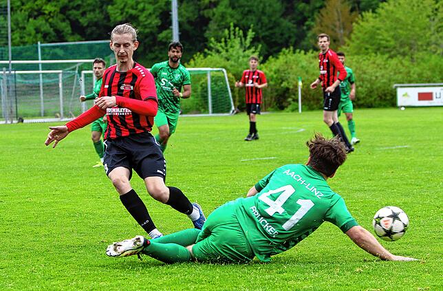 Bild 5: FC Bodman-Ludwigshafen gewinnt beim TSV Aach-Linz mit 4:2. Wir waren mit der Kamera dabei!