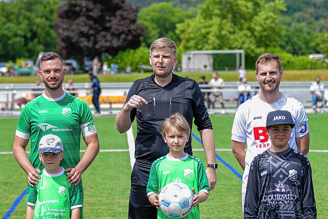 Bild 2: SV Rheintal und FC Erzingen trennen sich 2:2 – wir haben Fotos!