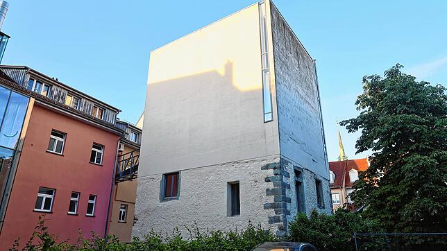 Kultur im Hinterhof: Der Turm zur Katz, der im Karree zwischen Katzgasse, Wessenbergstraße, Torgasse und Untere Laube steht, ist im ...