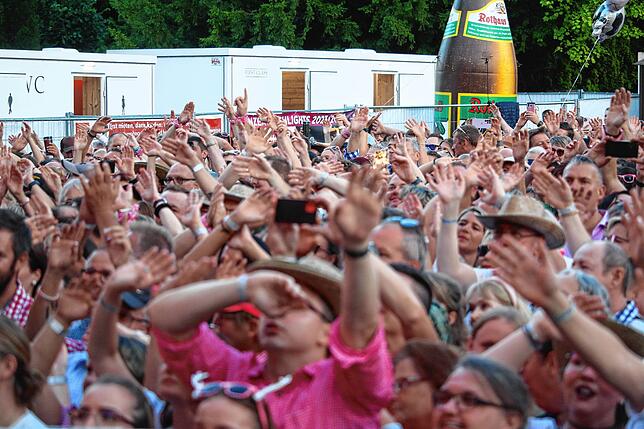 Bild 25: Volks Rock&lsquo;n&lsquo;Roll-Party im Salemer Schlosspark