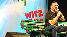 Olli ist ein humorvoller Typ. Nur hätten die Maler in seinem Publikum offenbar gerne mehr Witze über Maler gehört.