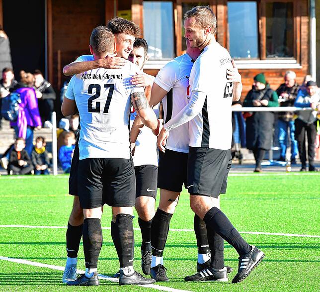 Bild 15: SG FC Wehr/Brennet besiegt den SV Jestetten mit 3:0 – und wir haben Bilder!