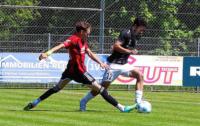 Bild 25: FC Überlingen gewinnt Nachbarschaftsduell gegen VfR Stockach. Wir waren mit der Kamera dabei!