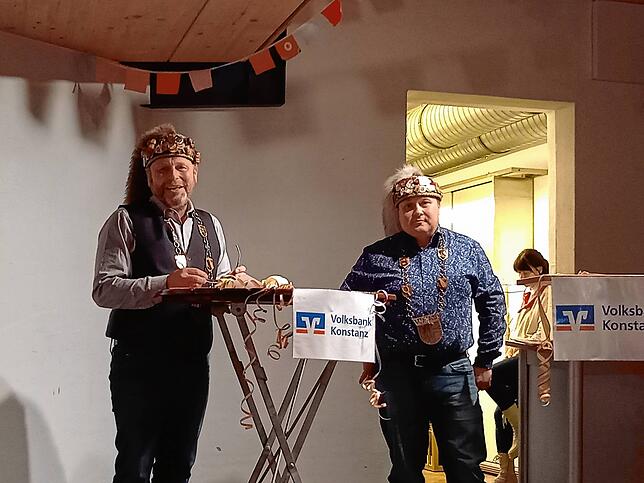 Martin Schäuble und Sascha Hain erläutern das Narrizella Fasnachtsprogramm mit all den Neuerungen.