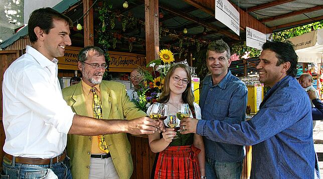 Die Eröffnung des Weinfestes 2007: Der Bundestagsabgeordnete Andreas Jung, Oberbürgermeister Horst Frank, die Bodensee-Weinprinzessin ...